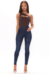 Scratch That Skinny Jeans - Dark Wash Ins Street